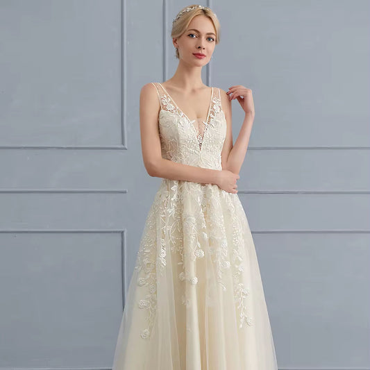 v Neck Sleeveless Backless Lace Wedding Dresses Luxury Design Bridal Gowns