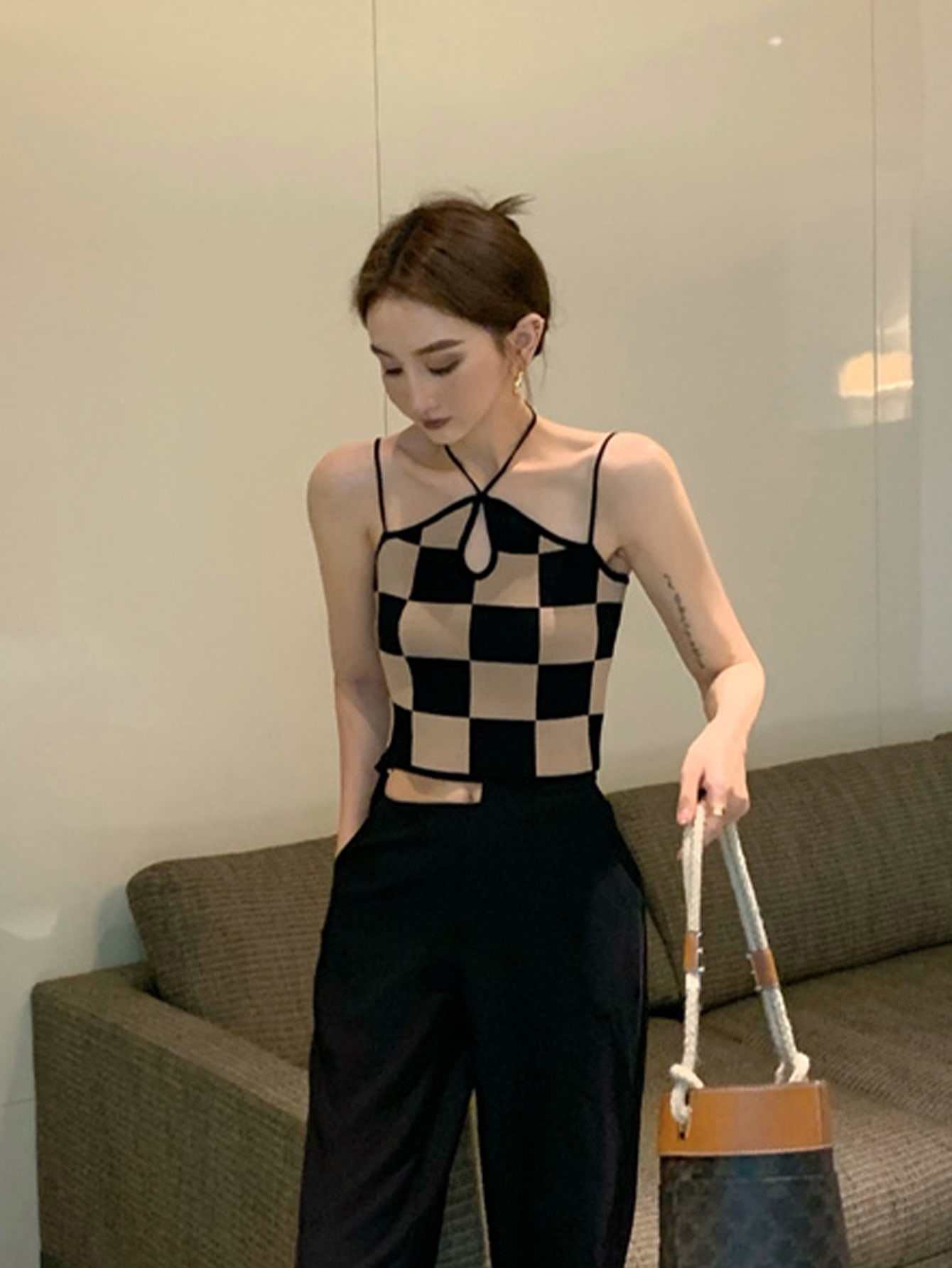 Checkered Board Crop Top Keyhole Front Cami Top Women Summer Casual Crop Tank Top