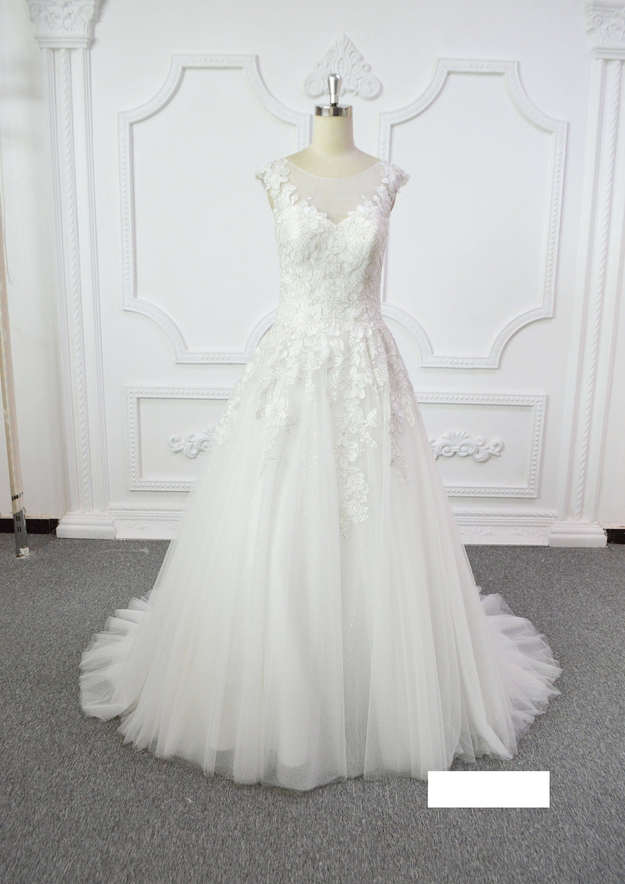 Sweetheart Sleeveless Backless Lace Wedding Dresses Luxury Design Bridal Gowns2