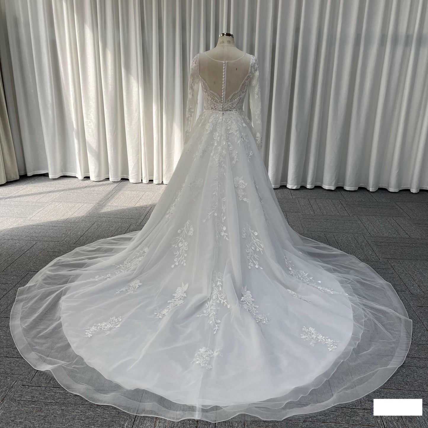 V Neck Bridal Gowns Elegant Women's Long Sleeve Satin Lace Back Prom Dresses High-end Bridal Wedding Dresses